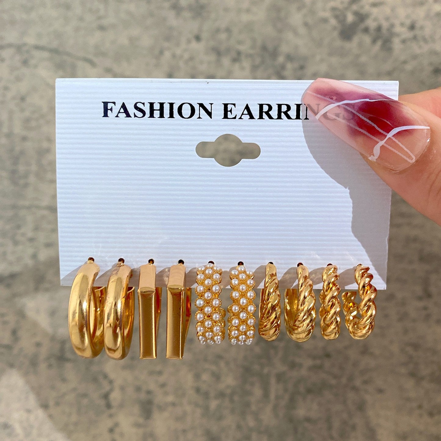Cross-border Hot-selling Fashion European And American Style Golden C- Chain Earrings Set Ladies Temperament Light Luxury High-end Earrings